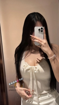 七七：167/47/E/22歲  舞蹈生，顔值甜美，皮膚白皙