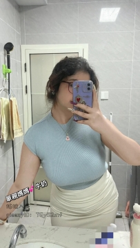 巨乳女友感，一邊吸奶一邊交心❤️