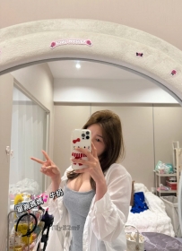 讓她乳交幫我解決…但她說：「那你不進來一下嗎？」