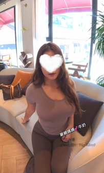 下海賺生活費，身材很好，天然F奶