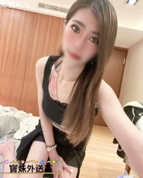 佩軒~水蛇腰跟蜜桃臀 看起來超級刺激👍