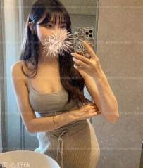 下海兼職，緩解經濟壓力，很主動的女生