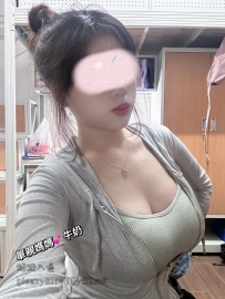 巨乳女友感，一邊吸奶一邊交心❤️