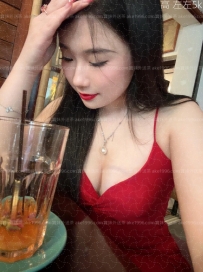 顔值漂亮，身材很火辣，超級有女人味