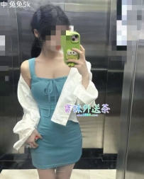 護理師妹妹兼職，顔值清秀