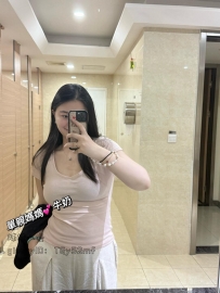 筆暢：163/55/E/26歲 特別健談