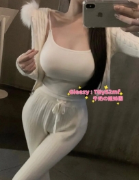 #雙北 瑤瑤：167/47/G/25歲 穿吊帶的時候最怕的就是「走光」…
