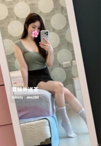 『今日主推』 真心：165/47/D/34歲 女上時一手捧著自己的大D奶