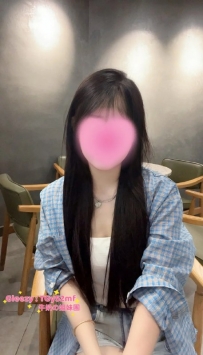 #新竹 #桃園 娟娟：160/44/C/21歲 白皙稚嫩膚質，纖細的小蠻腰