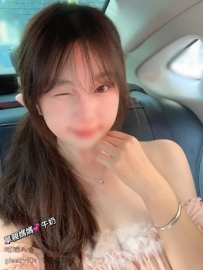 心動姊妹！ 塔塔：156/45/E/21歲 她的奶大又軟，夾著你的那一