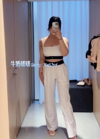 #高雄 阿珊：160/53/F/22歲 皮膚白皙嫩滑，服務超騷，姿勢多＋