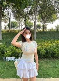 #台南 麥麥：160/50/G/25歲 可愛個性，人相處起來感覺舒服自在