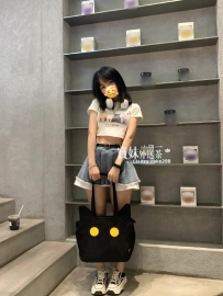 謝謝哥哥支持：小U 給筆電費用 妹妹年紀：20 妹妹身高：156