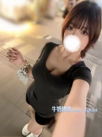 #台中 萌萌：163/45/E/23歲 翹屁屁超級好撞，很爽 #台中7000 淫