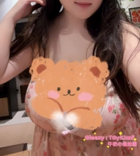#高雄 蜂蜜：158/65/O/24歲 肉彈少女，大奶被拍打時的波浪，視