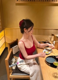 謝謝哥哥捧場：優涵 給反饋 女生身材：168/45 身上臉蛋100分