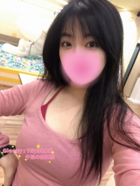 #台中 白淺：162/47/E/24歲 皮膚很白、嫩、滑，摸起來很舒服