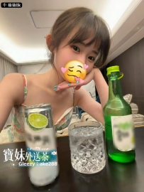#台中 薇薇：158/40/B/19歲 超級喜歡舌吻 #小隻床上好操控 服務