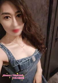 #雙北 萬萬：163/47/B/41歲 穿著時尚，愛笑好相處 服務好，身