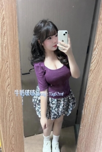 謝謝熟客哥哥捧場：小資 客評 女生身材：150 45 身上臉蛋100